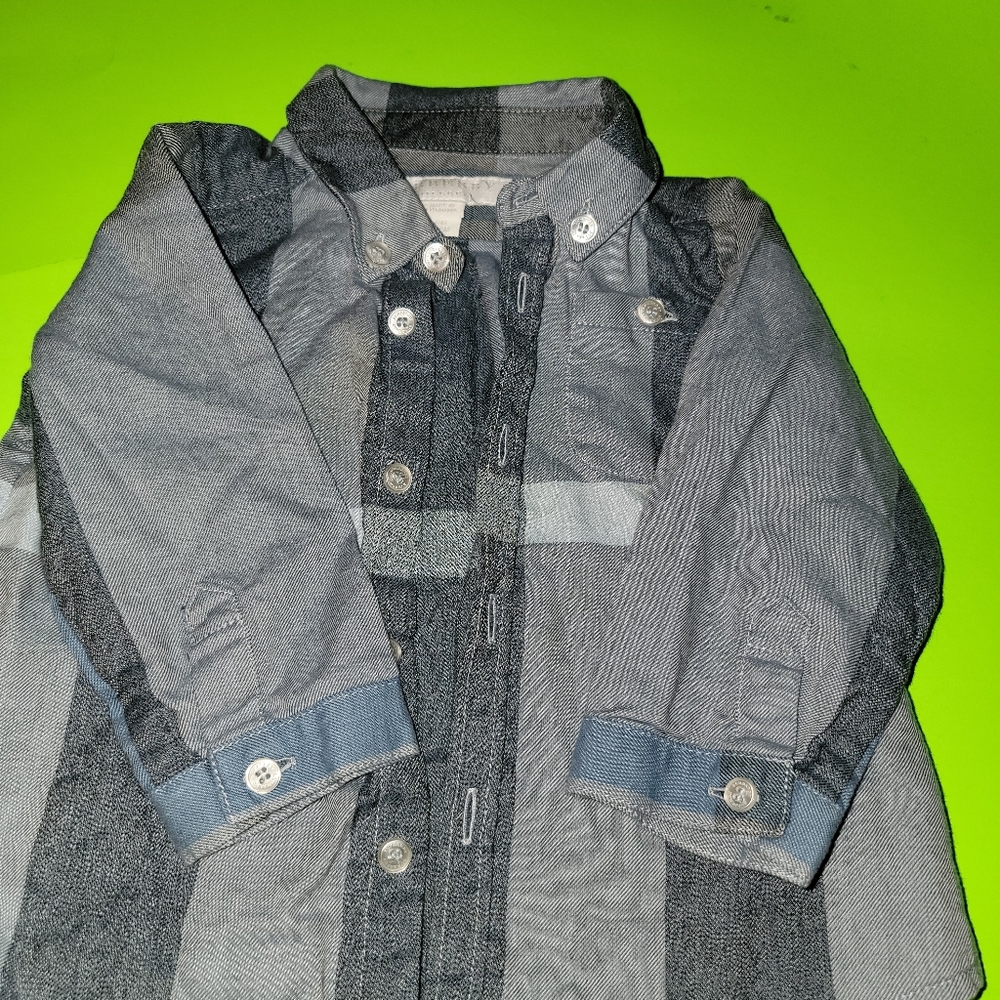 Burberry baby shirt